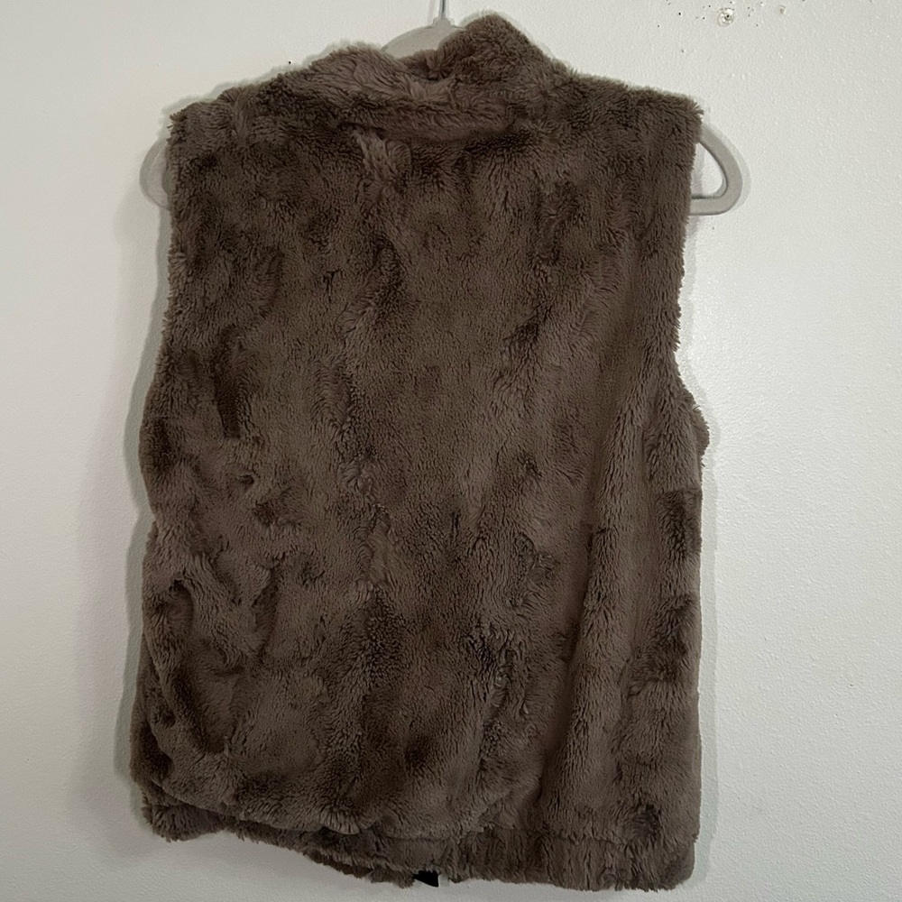 Sanctuary faux fur mock neck button detail vest - Picture 8 of 8